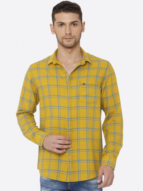 

Mufti Men Mustard Slim Fit Checked Casual Shirt