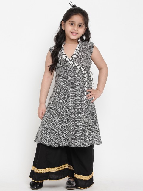 

Bitiya by Bhama Girls Black Printed Kurta with Palazzos