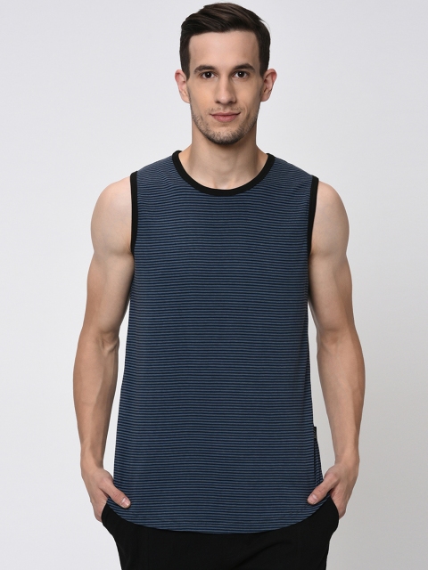 

Rigo Men Blue Slim Fit Striped Tshirt