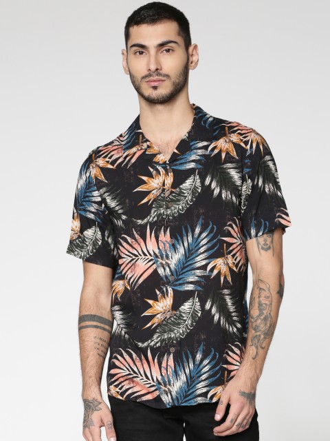 

ONLY & SONS Men Black Regular Fit Printed Casual Shirt