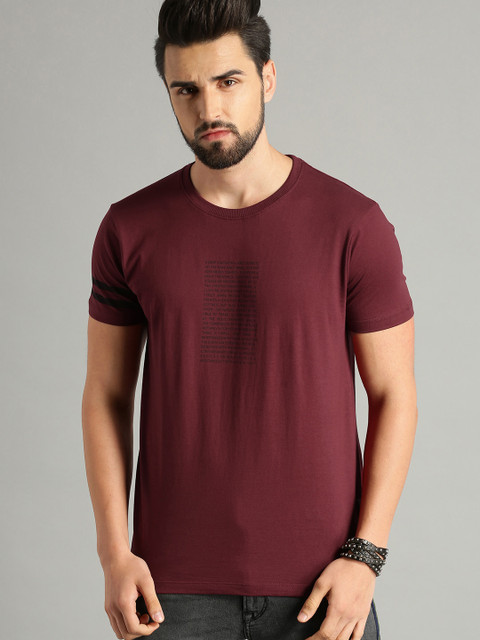 

Roadster Men Maroon Printed Round Neck T-shirt