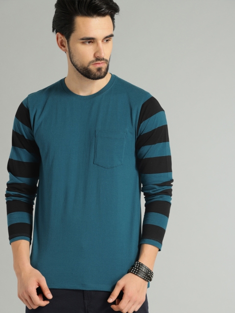 

Roadster Men Teal Blue Solid Round Neck T-shirt