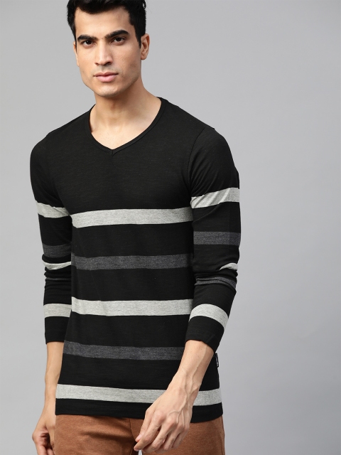 

Roadster Men Black & Grey Melange Striped V-Neck T-shirt