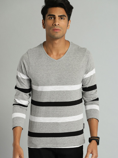 

The Roadster Lifestyle Co Men Grey Melange & Black Striped V-Neck T-shirt