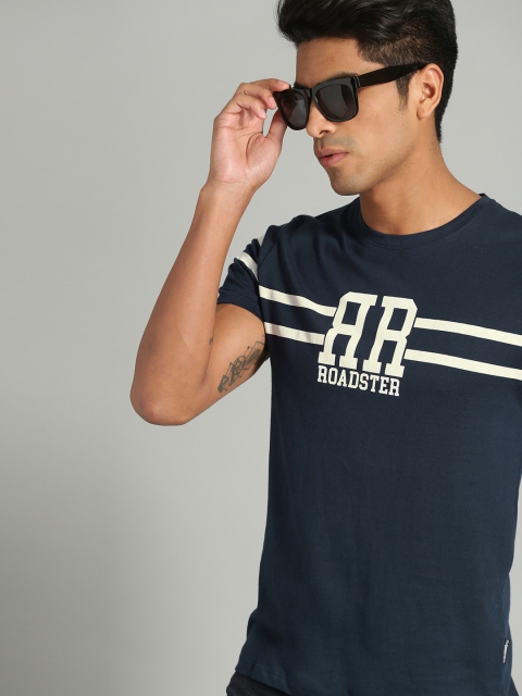

Roadster Men Navy Blue Printed Round Neck T-shirt