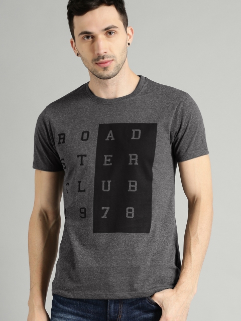 

Roadster Men Grey Printed Round Neck T-shirt