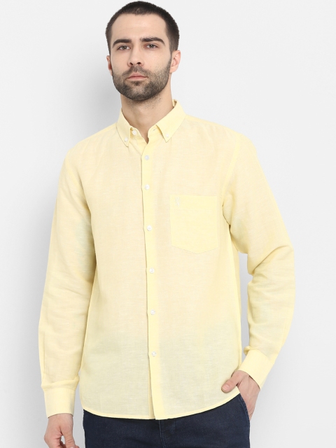 

Red Tape Men Yellow Regular Fit Solid Casual Shirt