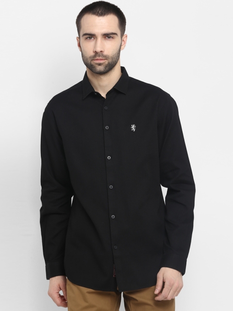 

Red Tape Men Black Regular Fit Solid Casual Shirt