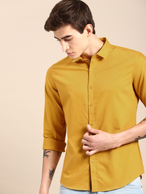 

ether Men Mustard Yellow Regular Fit Solid Casual Shirt