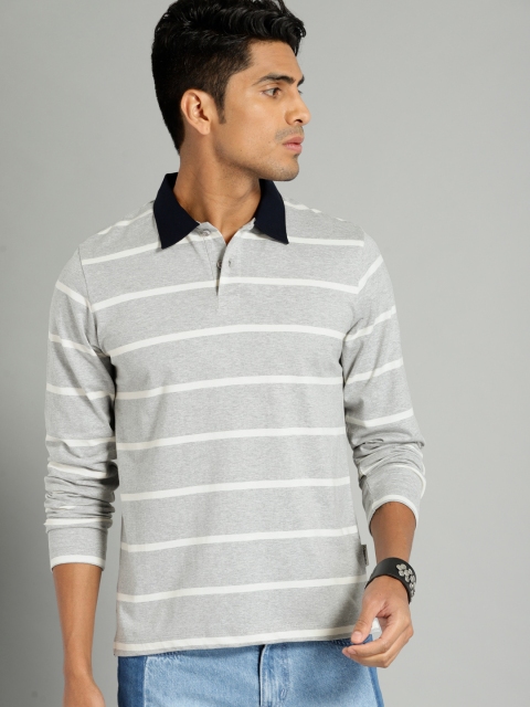 

Roadster Men Grey Melange & White Striped Polo Collar T-shirt