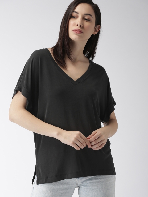 

FOREVER 21 Women Black Loose Fit Solid V-Neck T-shirt