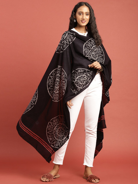 

Taavi Women Black & Grey Hand Block Print Sustainable Pure Cotton Dupatta