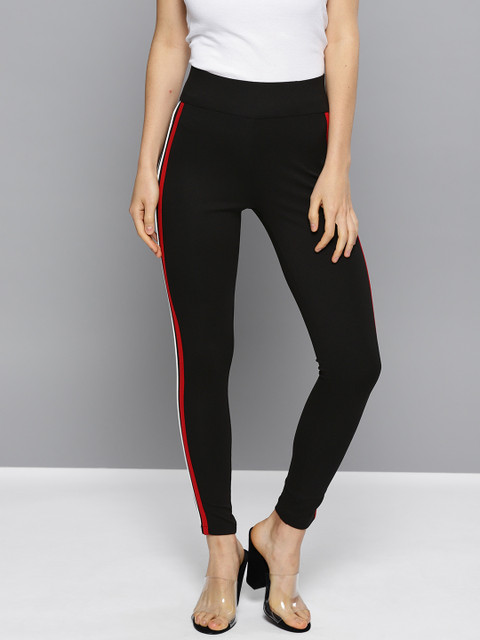 

Harpa Women Black Solid Treggings