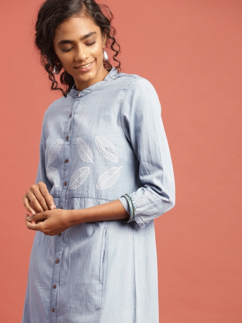 

Taavi Women Blue Hand Block Print Legacy Chambray Straight Kurta with Pockets