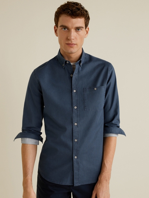 

MANGO MAN Navy Blue Regular Fit Solid Casual Shirt