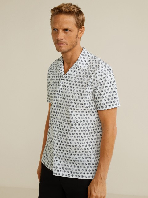 

MANGO MAN Men White & Black Regular Fit Printed Casual Shirt