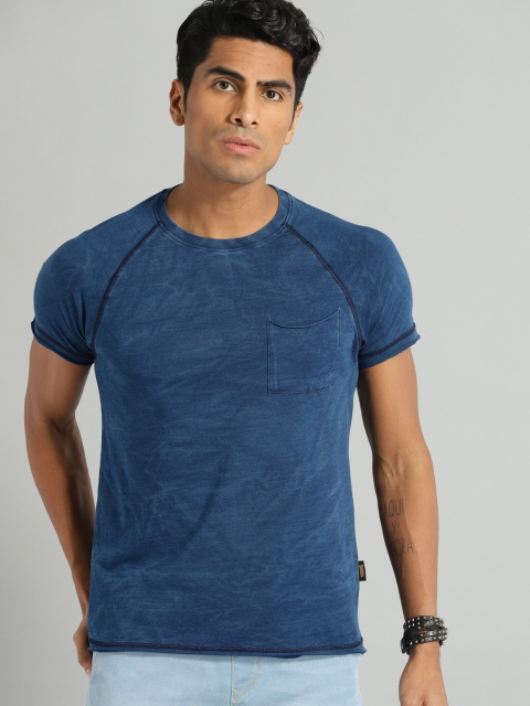 

Roadster Men Navy Blue Solid Round Neck T-shirt