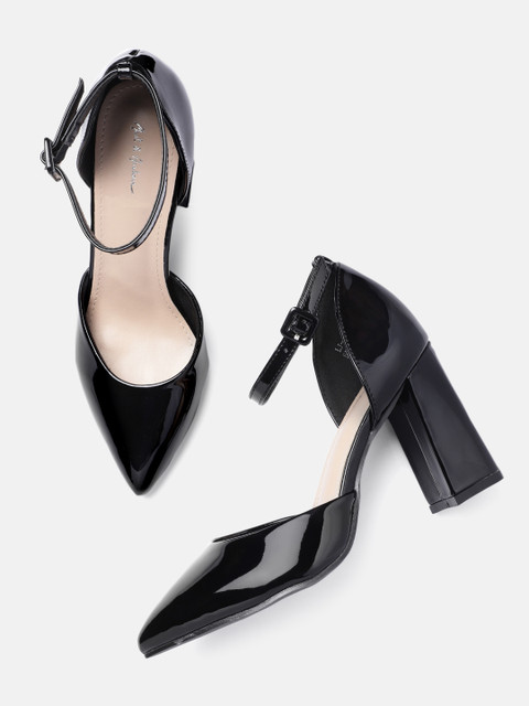 

Mast & Harbour Women Black Solid Pumps
