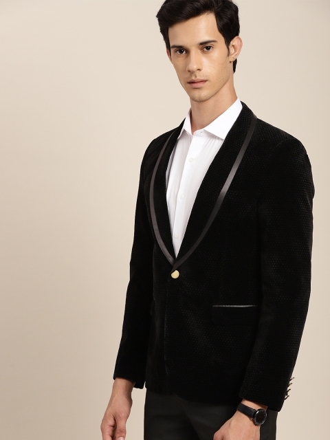 

INVICTUS Men Black Solid Slim Fit Velvet Tuxedo Formal Blazer