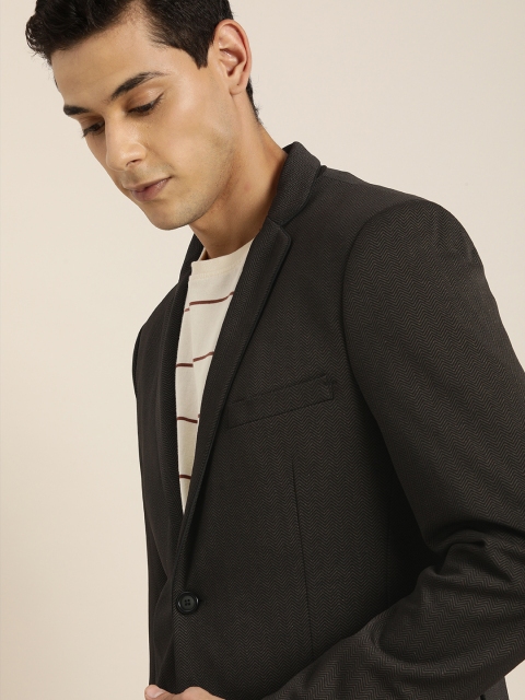 

INVICTUS Men Black & Olive Green Self Design Shimmered Single-Breasted Partywear Blazer