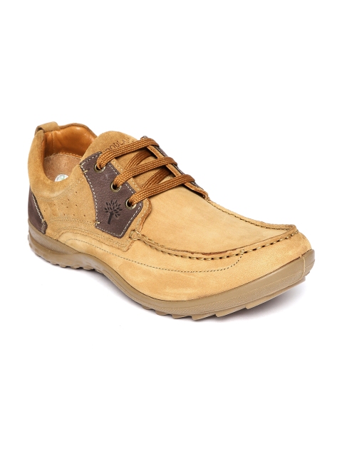 

Woodland Men Tan Brown Solid Nubuck Sneakers