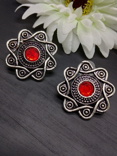 

Fida Oxideized Silver-Toned & Red Star Shaped Studs