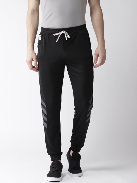 

Hubberholme Men Black Solid Slim Fit Joggers