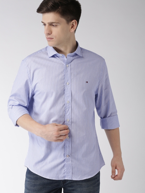 

Tommy Hilfiger Men Blue & White Regular Fit Striped Casual Shirt