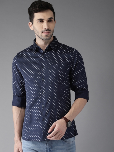 

Anouk Men Navy & White Regular Fit Printed Casual Shirt, Navy blue