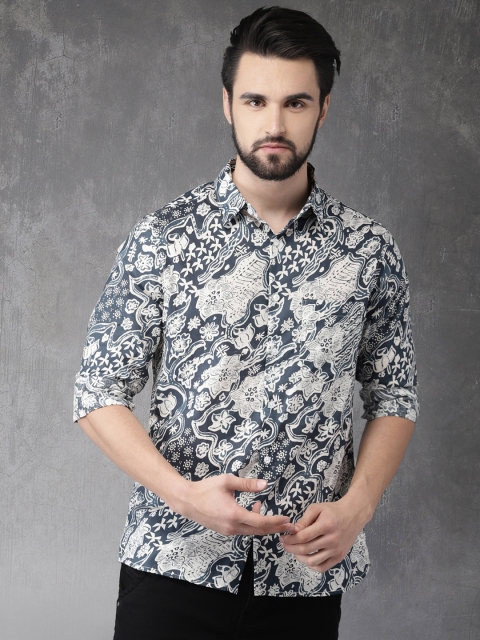 

Anouk Men Off-White & Navy Blue Regular Fit Printed Casual Shirt