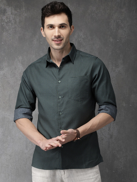 

Anouk Men Blue & Green Regular Fit Printed Casual Shirt