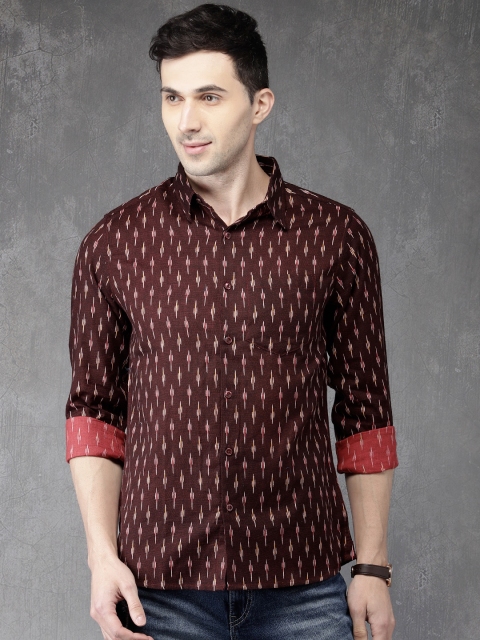 

Anouk Men Maroon Regular Fit Printed Casual Shirt