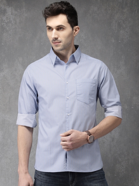 

Anouk Men Blue & White Regular Fit Printed Casual Shirt