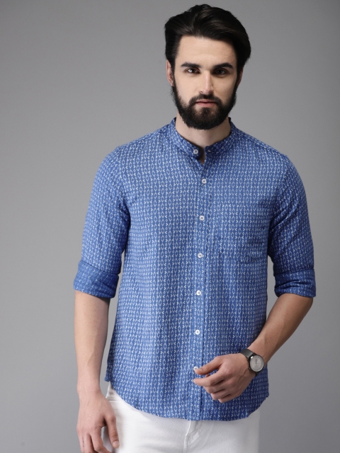 

Anouk Men Blue & White Regular Fit Printed Casual Shirt