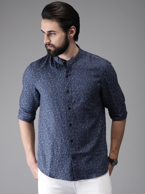

Anouk Men Navy Blue & White Regular Fit Printed Casual Shirt