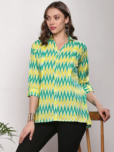 

Sangria Women Yellow Printed Top