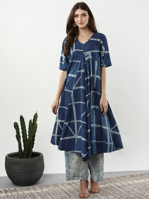

Sangria Women Navy Blue & Off-White Printed Kurta with Palazzos
