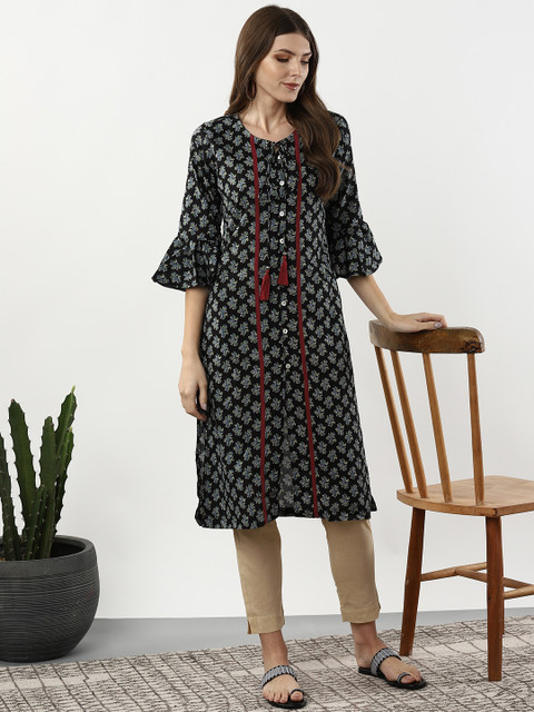 

Sangria Women Black & Blue Printed Straight Kurta