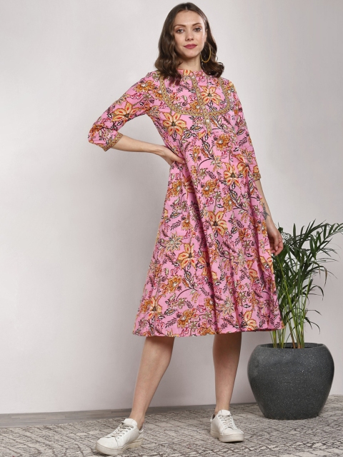 

Sangria Women Pink Printed Fit and Flare Dress