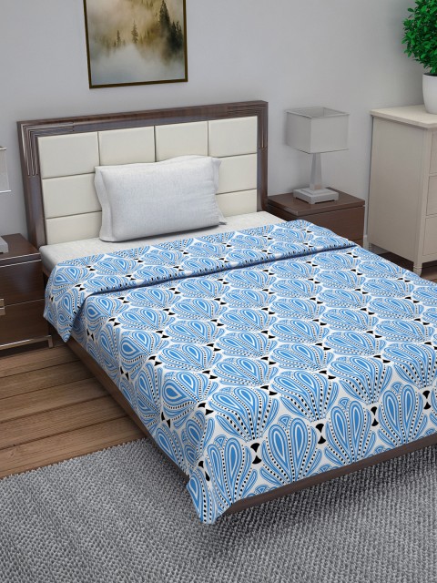 

Divine Casa Blue & White Ethnic Motifs AC Room 110 GSM Single Bed Quilt