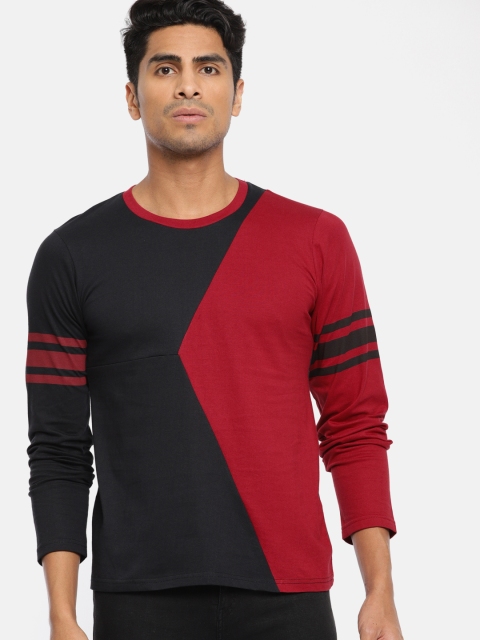 

HERE&NOW Men Black & Maroon Colourblocked Round Neck T-shirt