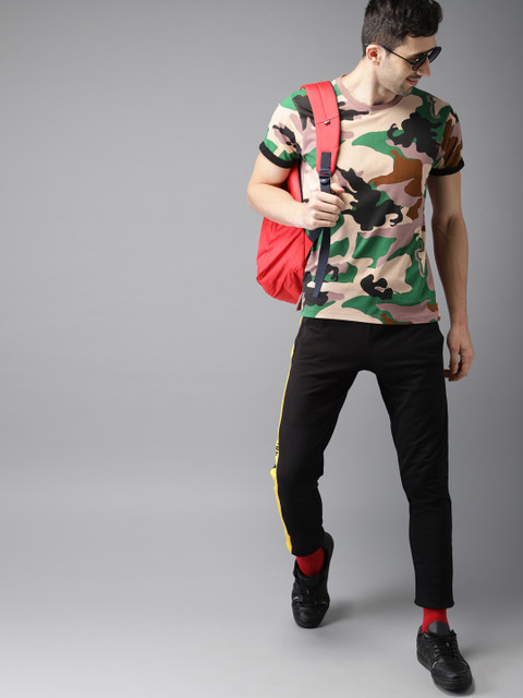 

HERE&NOW Men Nude-Coloured Printed Round Neck T-shirt
