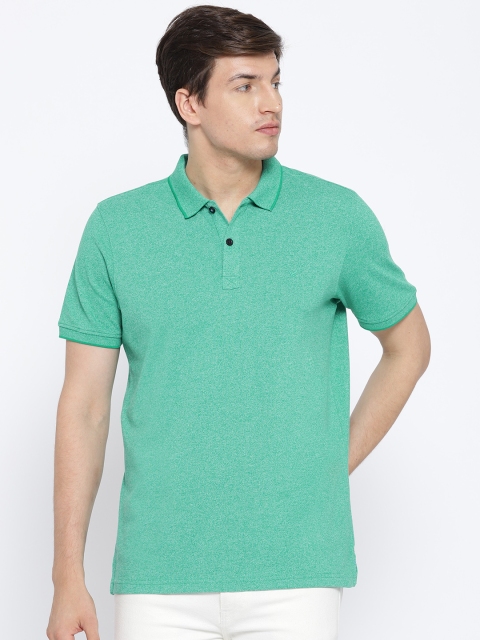 

Blackberrys Men Green Solid Polo Collar T-shirt