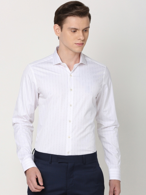 

SIMON CARTER LONDON Men White Slim Fit Striped Semiformal Shirt