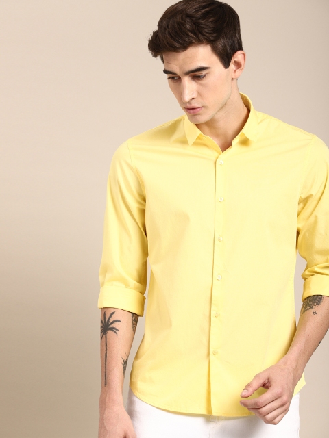 

ether Men Yellow Regular Fit Solid Casual Shirt