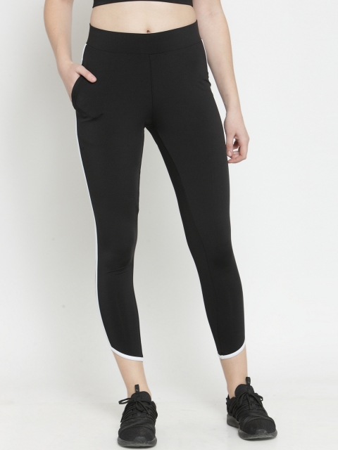 

BUKKUM Women Black Solid Slim-Fit Tights