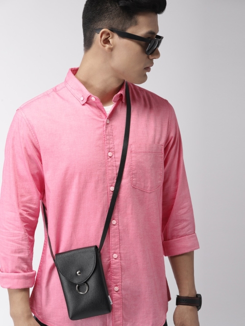 

Harvard Men Pink Regular Fit Solid Casual Shirt