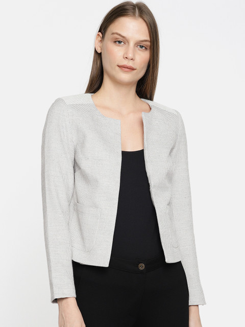 

Vero Moda Women White & Black Self-Design Casual Blazer