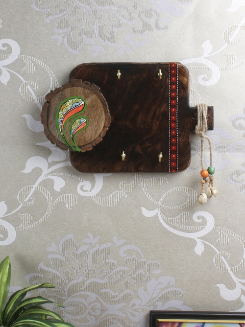 

VarEesha Brown Spring Flowers Mango Wood Key Holder with Four Hooks