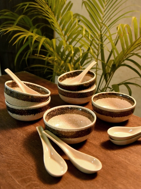 

Unravel India Set of 6 White Ceramic Bowls with Spoons